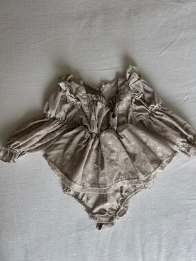 Baby Floral Long-Sleeve One-Piece Bodysuit in Cream